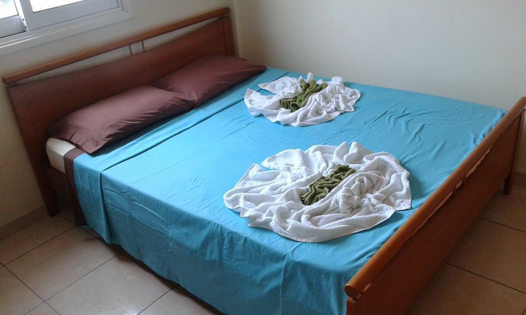 Carisa Olympic Court Apartment Lárnaca Habitación foto