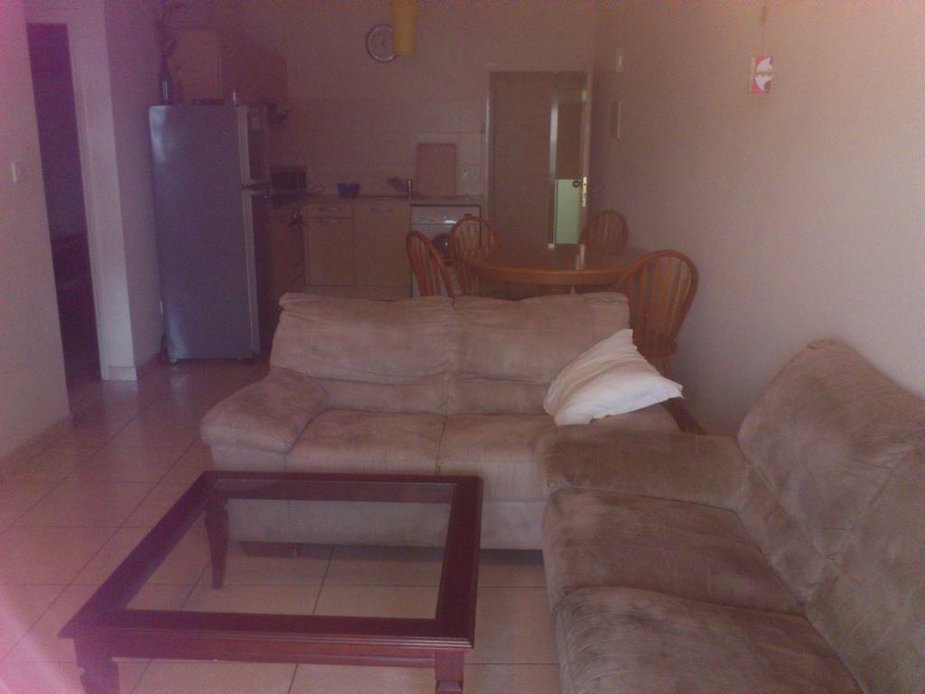 Carisa Olympic Court Apartment Lárnaca Habitación foto